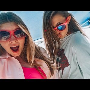 Meet your Posher, Annalee